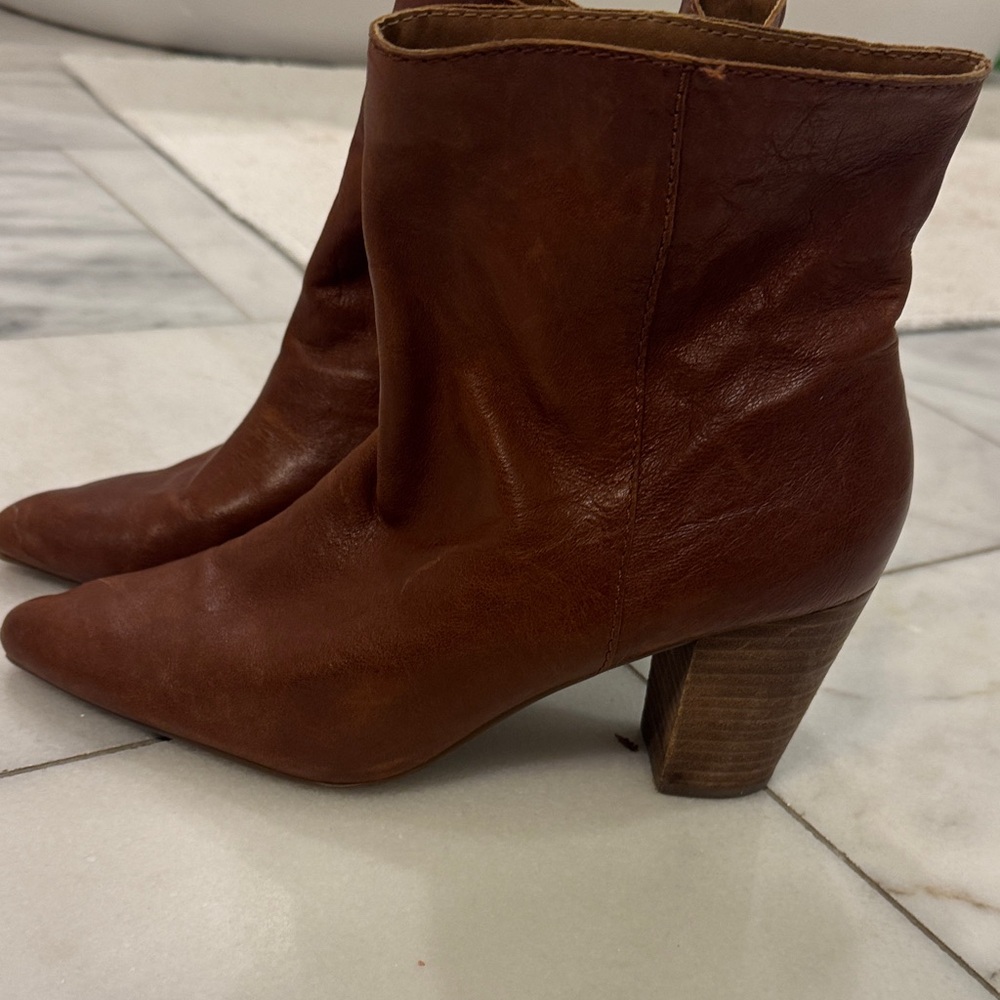 Lucky Brown Leather Ankle Boots